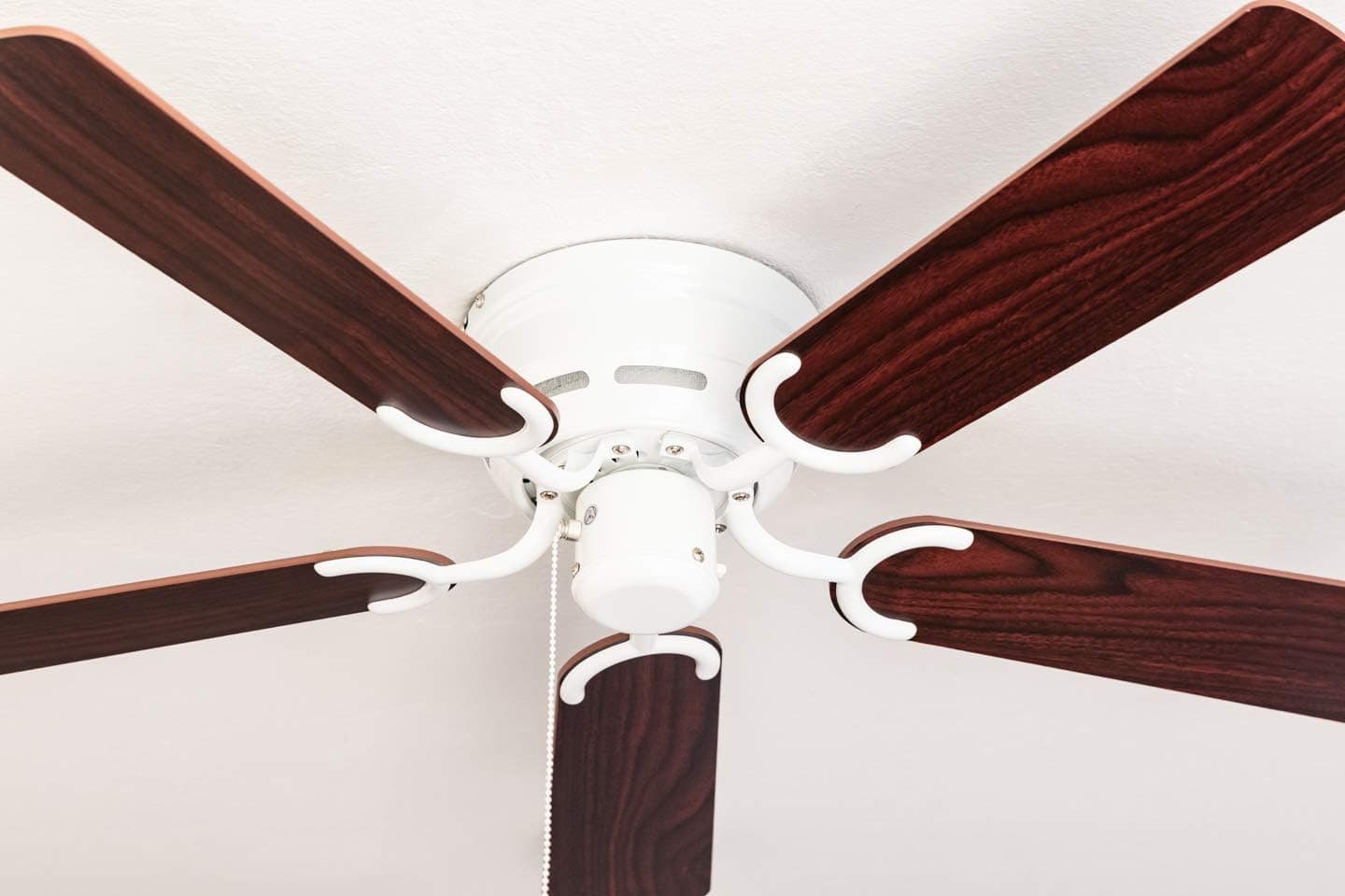 Pepeo GmbH ventilador de techo Kisa Deluxe blanco sin luz - hojas de palo de rosa/nogal oscuro
